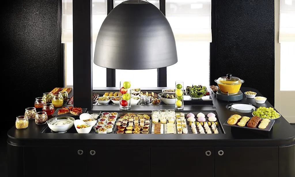 Campanile Orange Centre Sortie 21 Sur A7 A9 Hotel